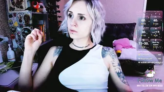 nanitamoore on webcam 05-Dec-25