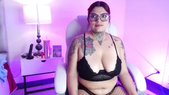bubbiecherry puffynipples webcam show