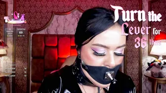 Soffiqueen cam porn video 05-Dec-2025