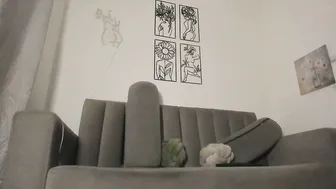 melani_greyy bigass posing on cam