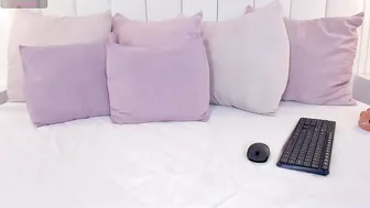Maddy_howard_ bigtits (12/05/2025)
