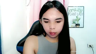 pinay_heart anal on live cam