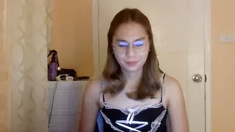 chelly4u69 porn cam 05 December 2025