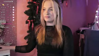 caroline_kiparis (12-05-2025)