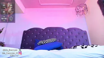 isis_jhempss on cam 12/05/2025