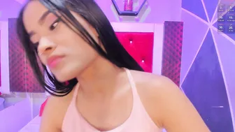 Karoll014 12-05-2025 nude on cam