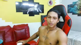 bull_cam recorded nude video 421837
