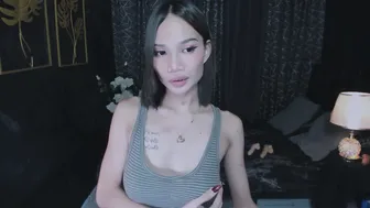 serena_harper asian naked on cam
