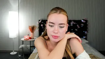 Ameli_povilainn curvy - (12/05/2025)