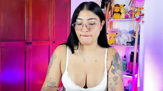 eymy_hadid_ on webcam (12/05/2025)