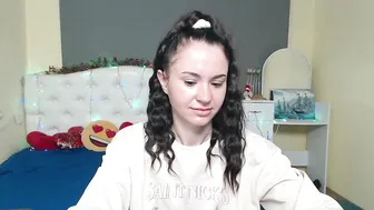 Kiaracriegs live cam video 05-Dec-2025