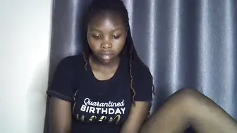 lara5872 ebony - (12-05-2025)