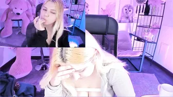 Diaangell posing on cam sex chat