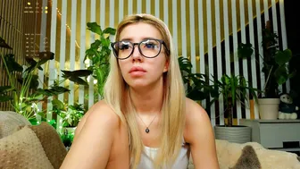 Violetttttacb 06-Dec-25 amateur webcam video