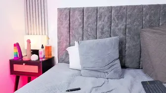 ema_stone65 blonde video cam