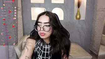 Anni_acker_b 06-Dec-2025 porn chat