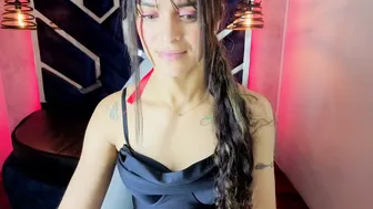 lili_evanss 06-Dec-25 webcam show