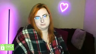 alicia_side_red 06-Dec-25 new