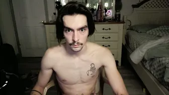 Str8whiteboy21 06 December 2025