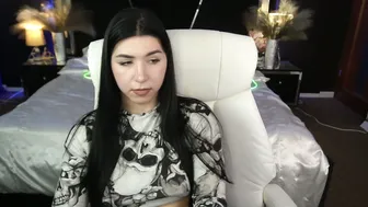 emilycandys (12-06-2025) chat cam porn