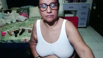 Pervert_mommy_x cam video 12/06/2025