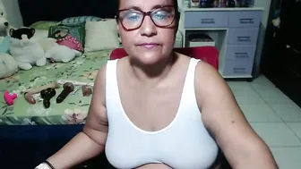 Pervert_mommy_x cam video 12/06/2025