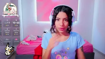 Helia_n_amy live cam video sex chat