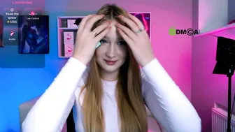 playful_sophie sex cam (12/06/2025)