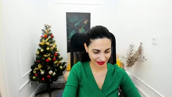 Allayerty nonude - 06-Dec-25
