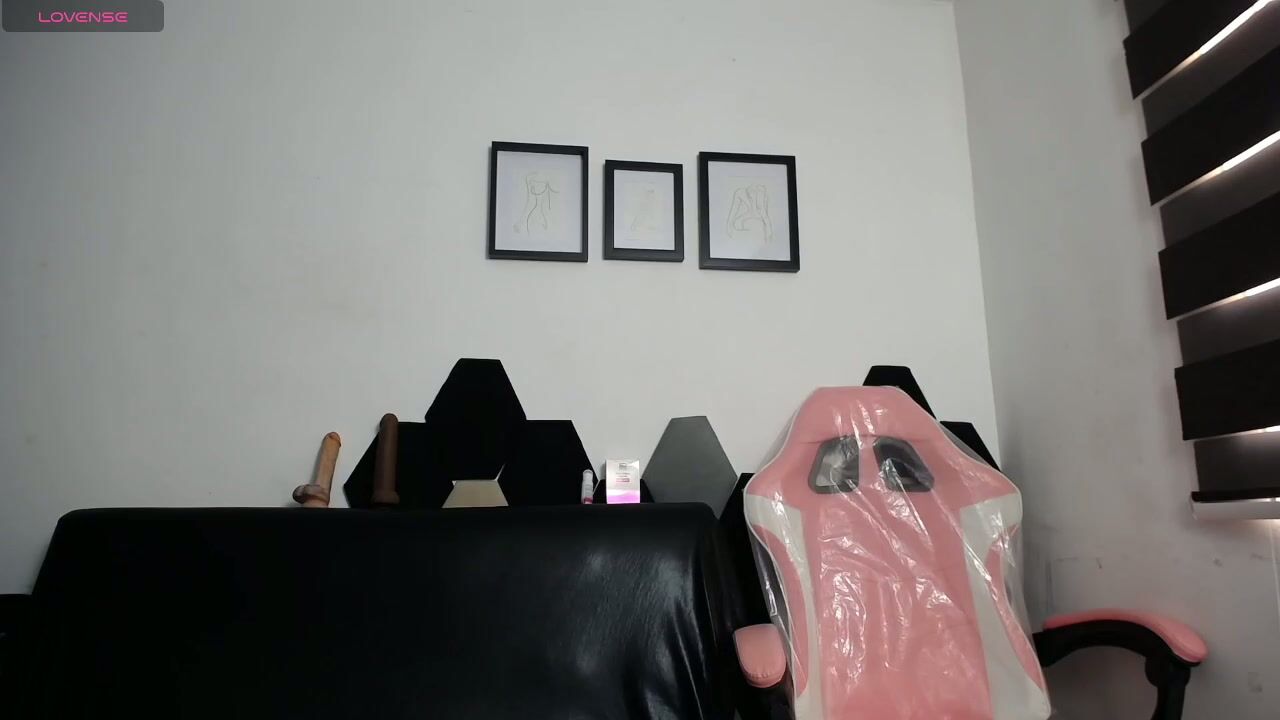 megan_mdls slut 06-Dec-2025