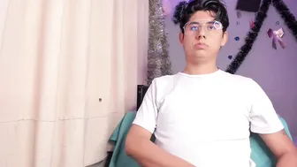 reylatino24 sex video cam show