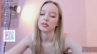W_olivia_w lovense on webcam