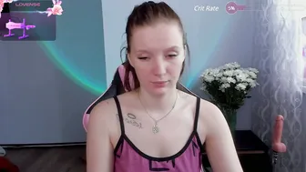 playful_mary hot webcam porn video posing on webcam