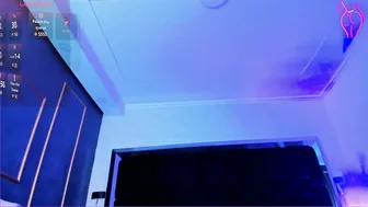Nikkysmiith posing on webcam (06-04-2025)