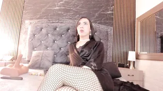 diosaa_golden femboy - (06/04/2025)