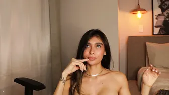 abril_w18 xxx chat 07-Dec-2025