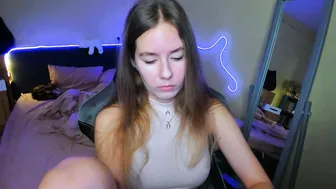 emilyy____ recorded nude video 432231