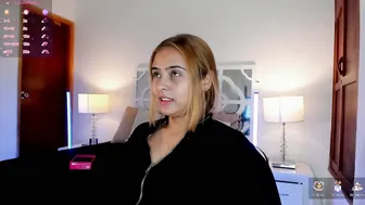 mikaelastonne sex chat 12-07-2025