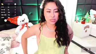 Tamaraleen premium porn posing on cam