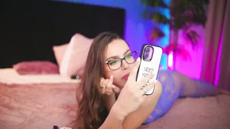 Alexxisrae camvideo 07 December 2025