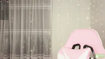 lilyrose1_ 12-08-2025