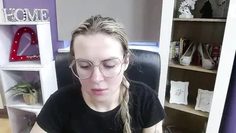 blackrosezoey 08-Dec-25 cuckold