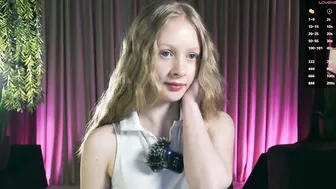 Mia_vebes cam nude 12/08/2025