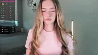 longoriaeva 12/08/2025
