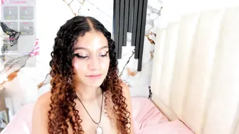 larakrof recorded nude video 437330