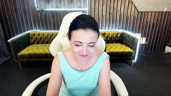 dafni_mon milf - 06-04-2025