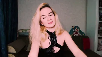 carinfox blonde video cam
