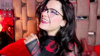 Valeriekay_ (12-10-2025) posing on webcam