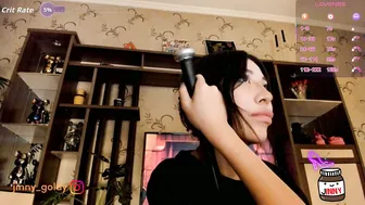 jinny_gold posing on cam 10-Dec-25