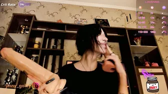 jinny_gold posing on cam 10-Dec-25